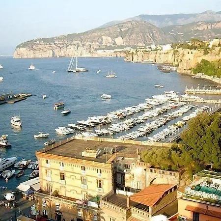 Johanna Park Hotel Sorrento