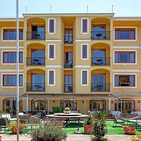 Johanna Park 4* Sorrento