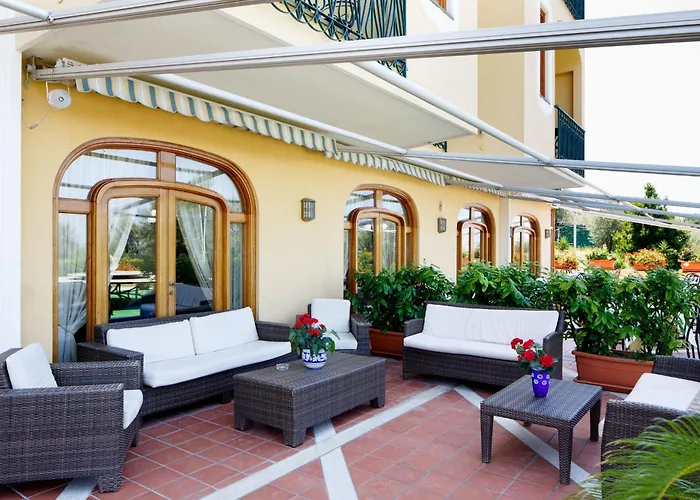 Johanna Park Hotel 4*