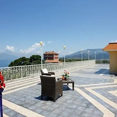 Johanna Park Hotel 4*