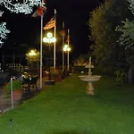 Johanna Park Hotel