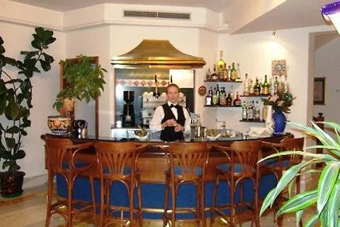 约翰娜公园酒店 酒店 4*